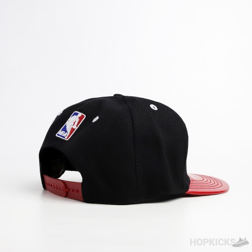 NBA Chicago Bulls Snapback Black Red Cap